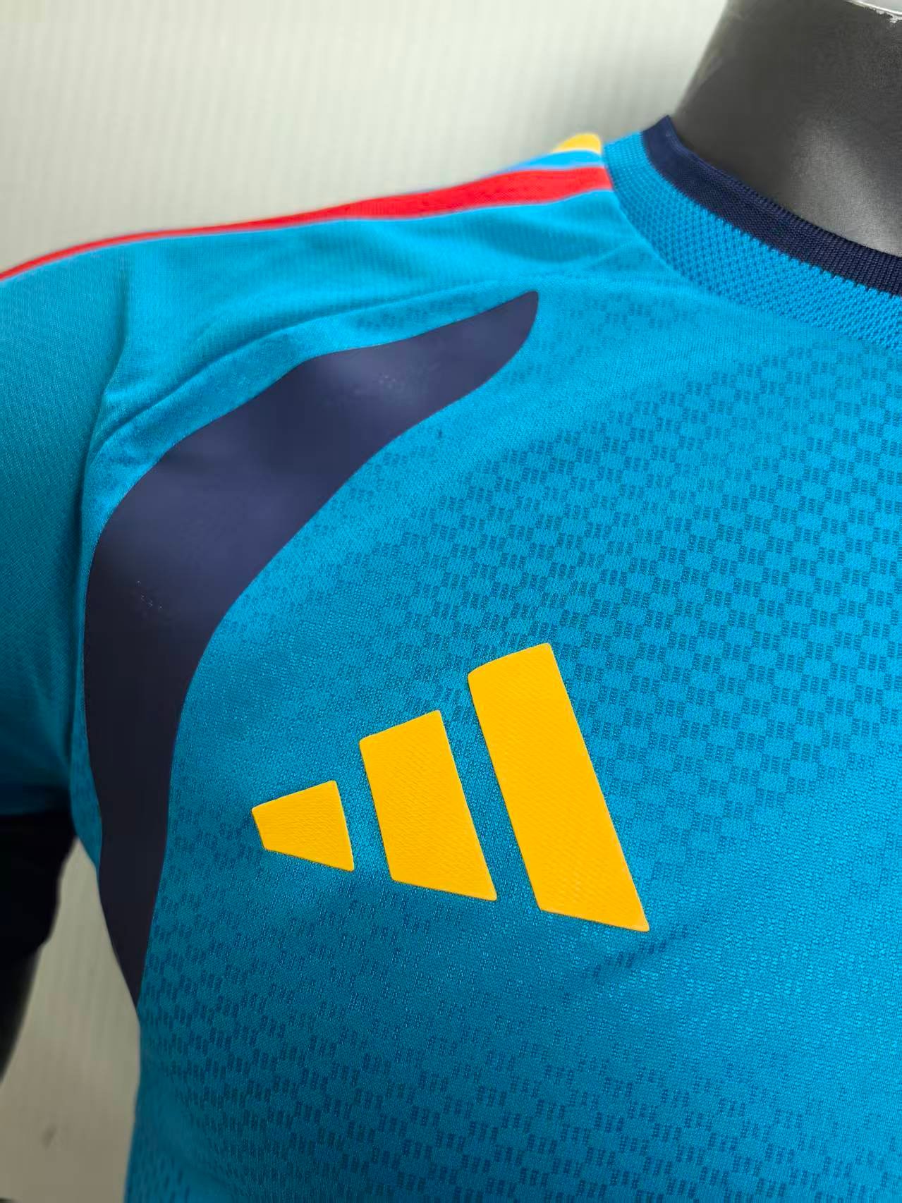 Spain 2026 World Cup Training Kit – Player Version (Half Sleeve) - Image 2