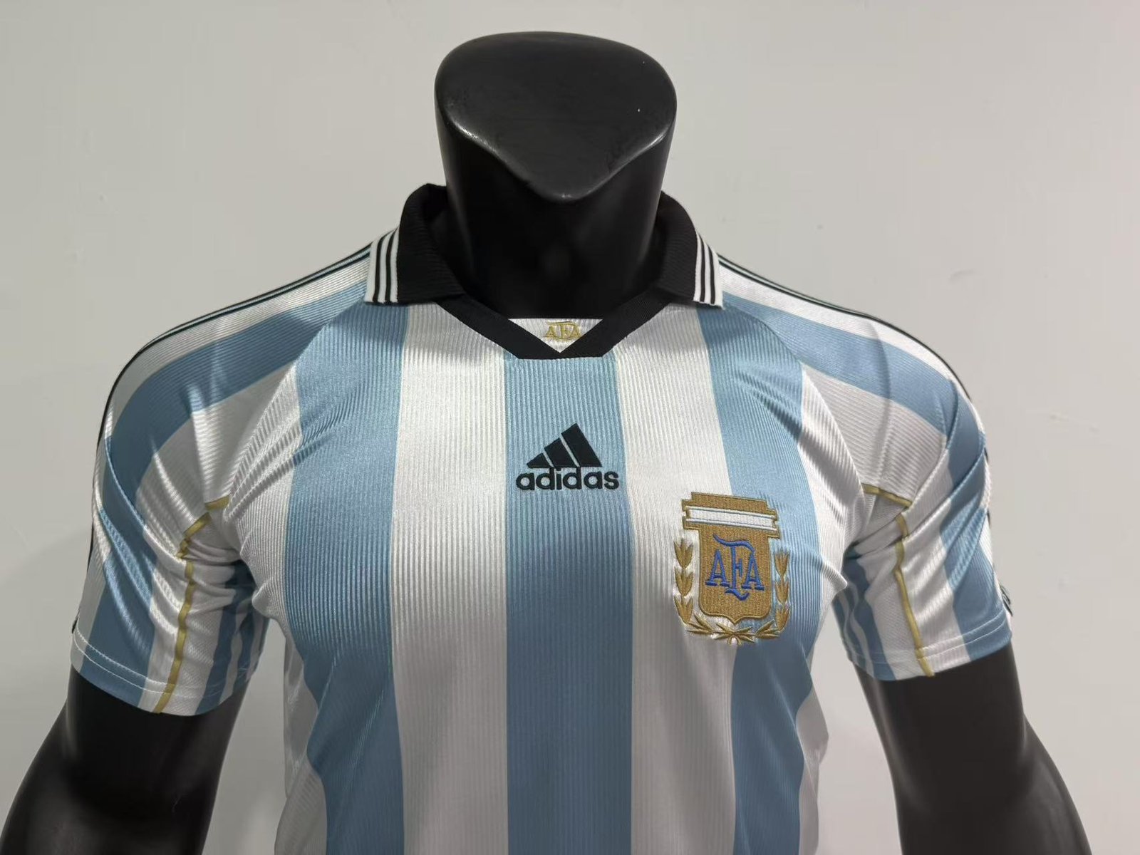 Argentina 1998 World Cup Home Kit Half Sleeve- Retro Jersey - Image 3