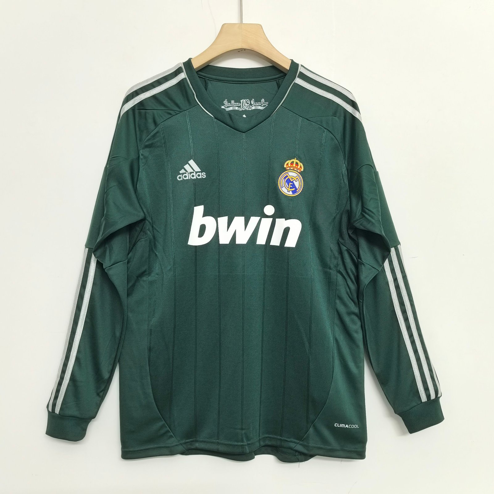 Real Madrid 2012-2013 Away Green Kit Full Sleeve- Retro Jersey - Image 5